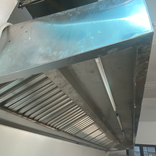 Máng hút mùi hói bếp inox 2m50