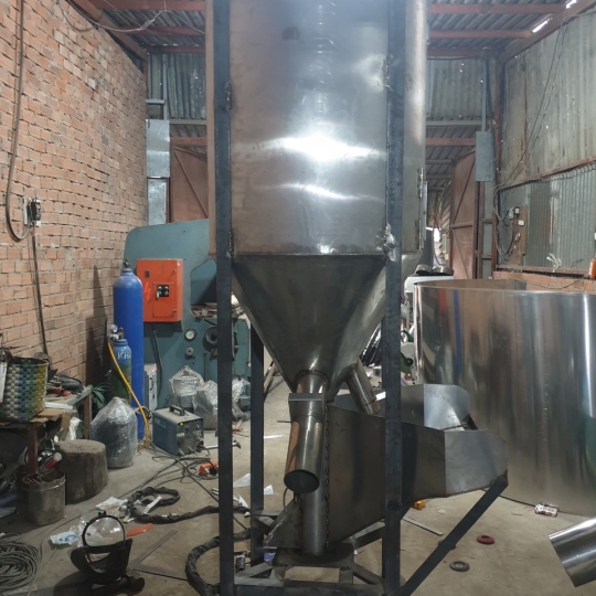 bồn trộn hạt nhựa inox 1 tấn