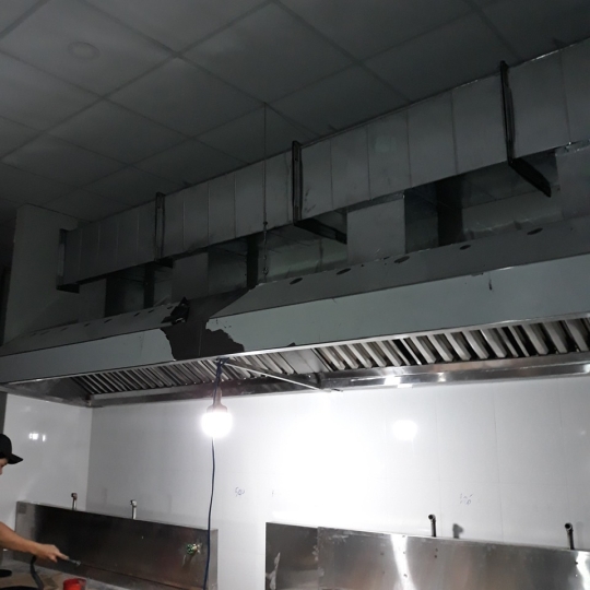 Máng hút khói hút mùi nhà bếp inox 304 giá rẻ
