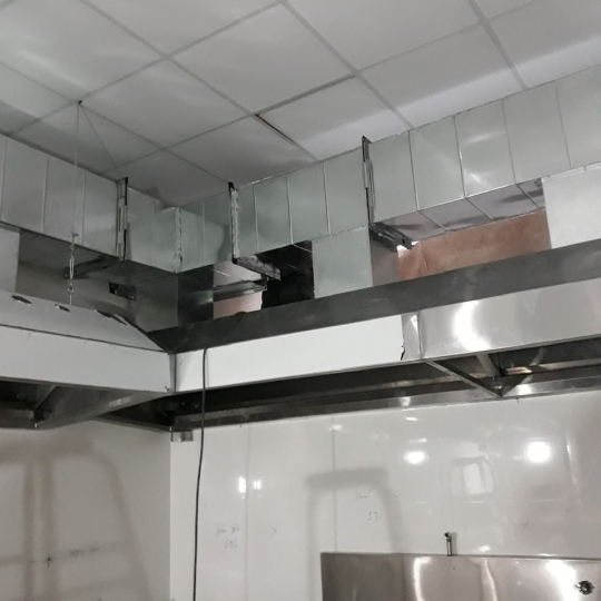 Máng hút khói hút mùi nhà bếp inox 304 giá rẻ
