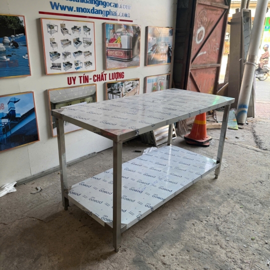 Bàn inox 2 tầng 70
