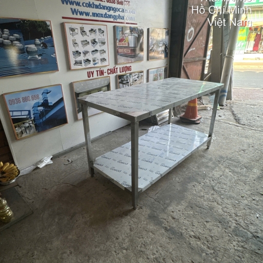 Bàn inox 2 tầng 70
