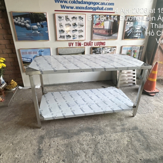 Bàn inox 2 tầng 70